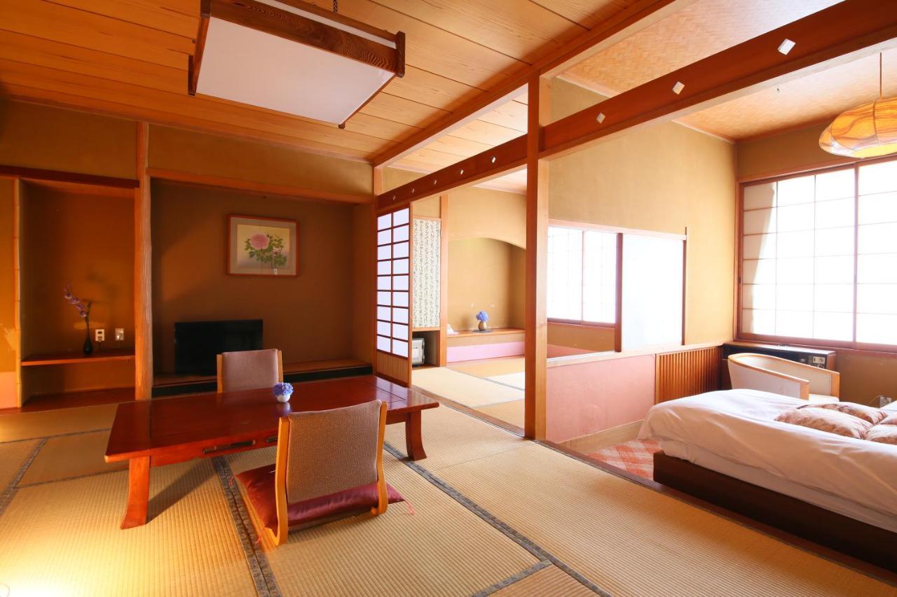 Hotel Taiko Myoko Rum bild